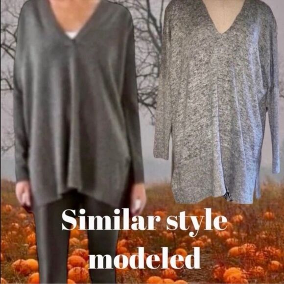 Miss Chievious Gray Deep V-Neck Oversized Pullover Sweater Size XS EUC - Picture 3 of 16